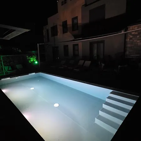 Astravi Villa